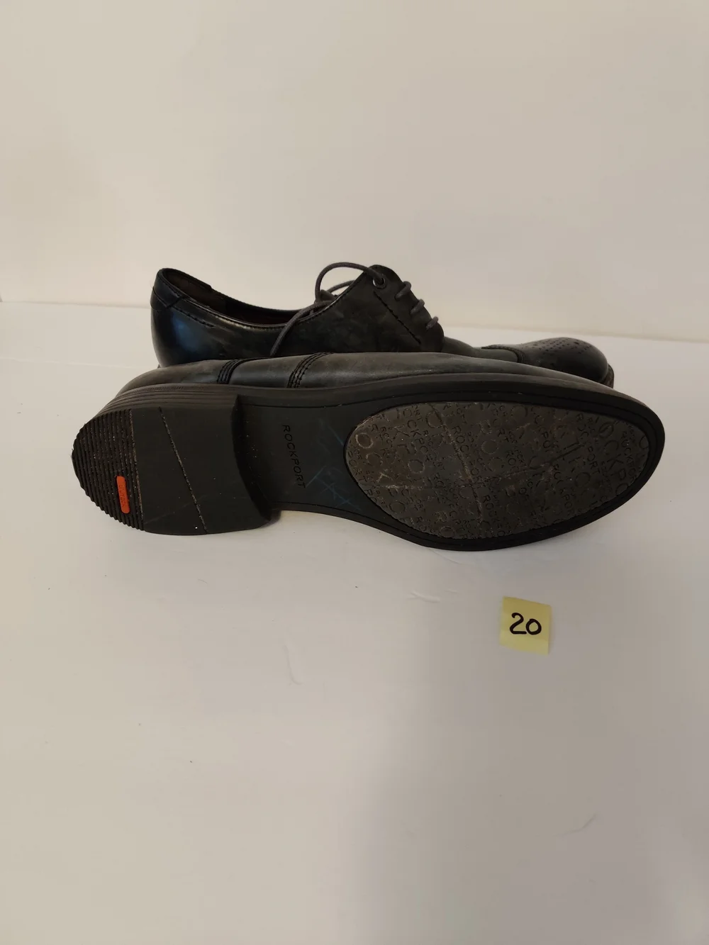 Rockport classic wingtip